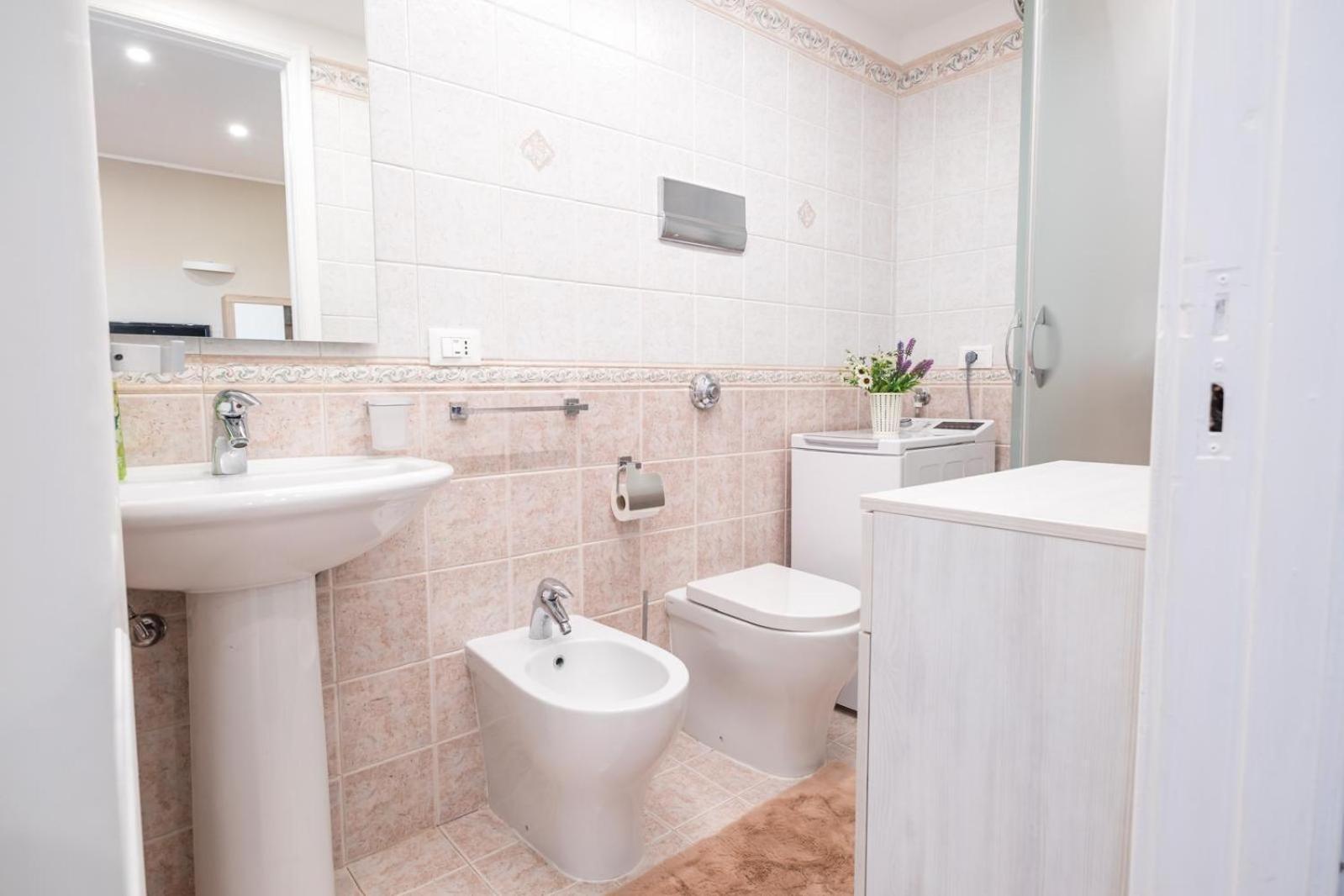 Mec Apartment Palermo Bagian luar foto